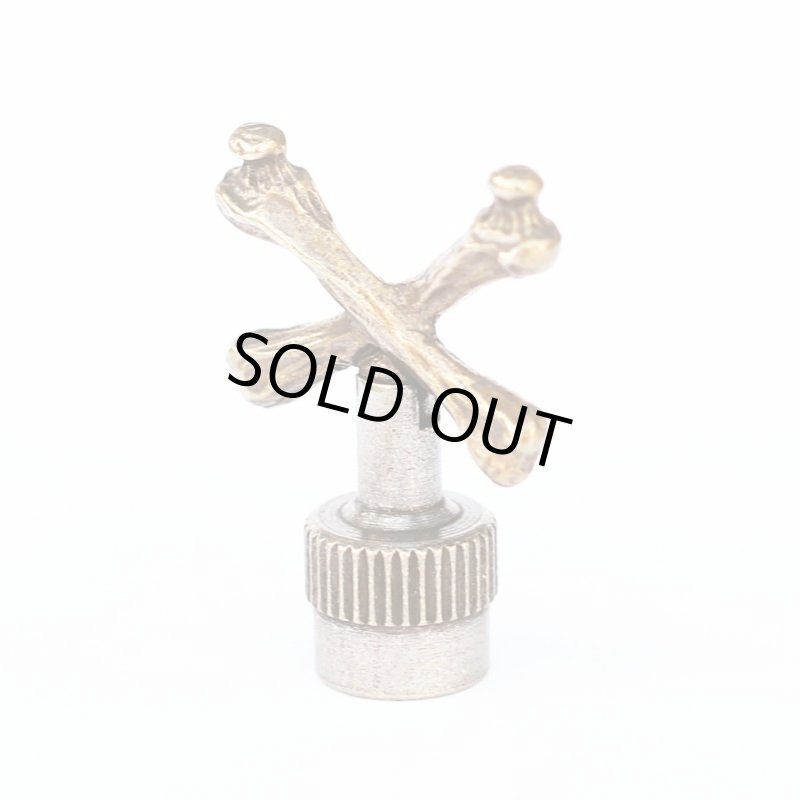 画像2: UNCROWD (アンクラウド) VALVE CAP -cross bone- UC-903  (2)