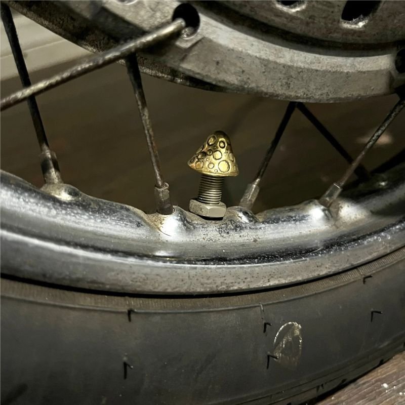 画像3: HATCHET Metal Work Studio | HBC-24-B "MUSHROOM" ValveCap  (3)