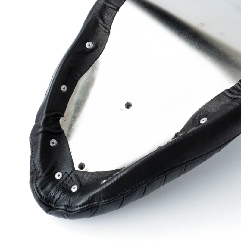 画像9: HATES SEAT CO. | COBRA SIDE TUCK & ROLL  (9)