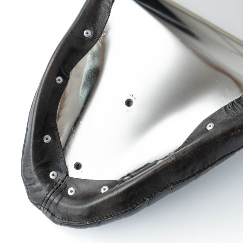 画像9: HATES SEAT CO. | COBRA SIDE TUCK & ROLL  (9)