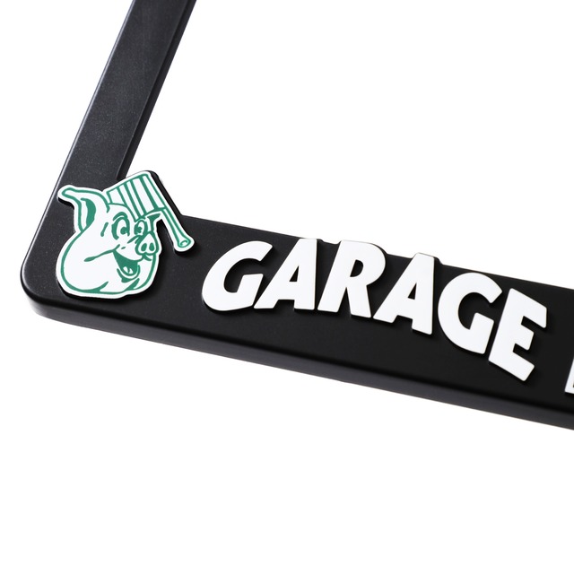 PORKCHOP GARAGE SUPPLY (ポークチョップガレージサプライ) | RAISED LICENSE FRAME  [BLACK×GREEN] | 通販