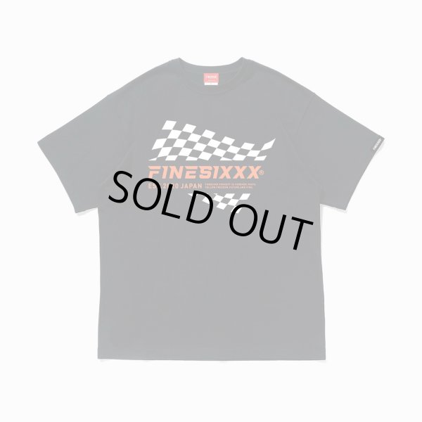 FINESIXXX (ファインシックス) | FINE FLAG GRAPHIC TEE [BLACK