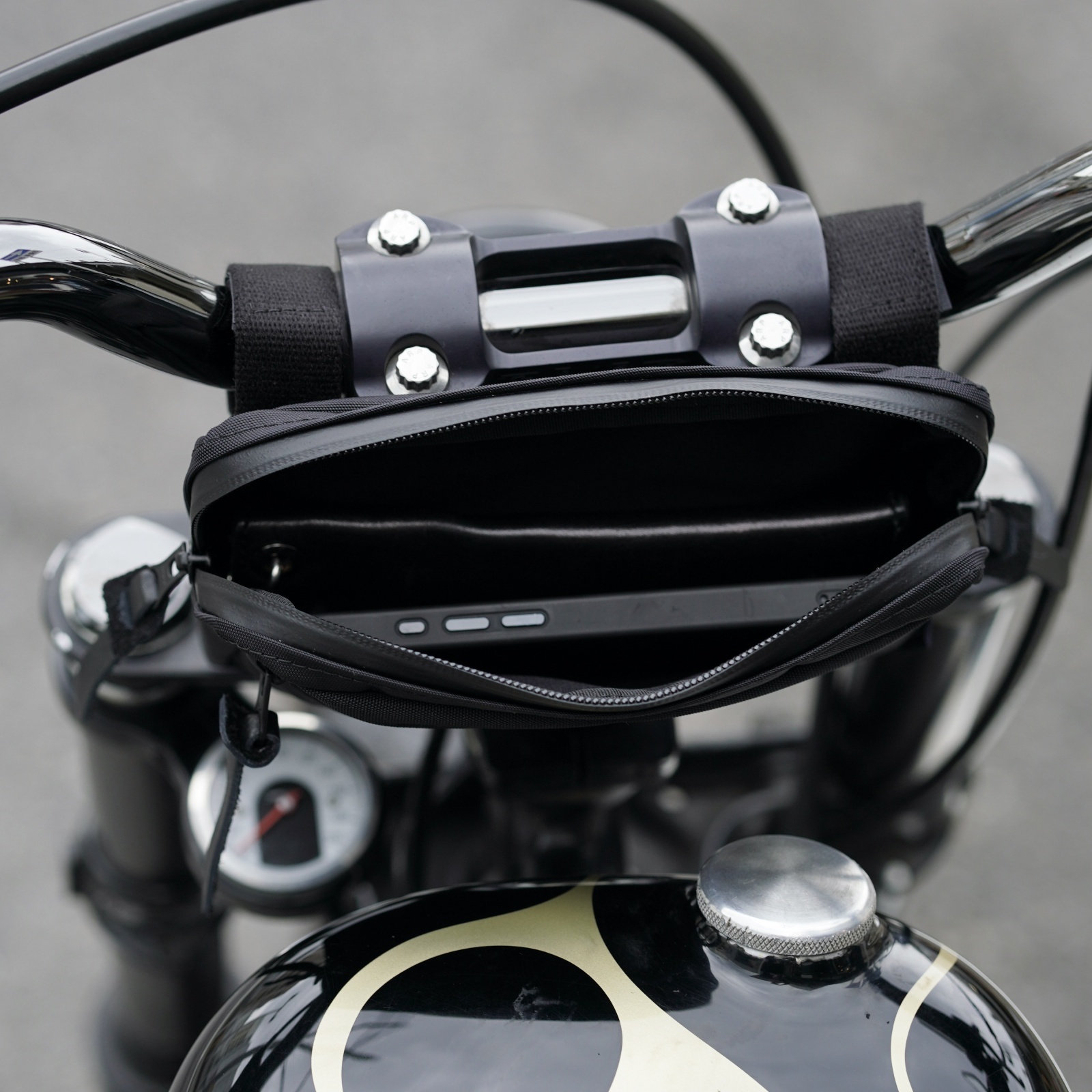 画像11: Hoodlum (フッドラム) | HANDLE BAR BAG  (11)