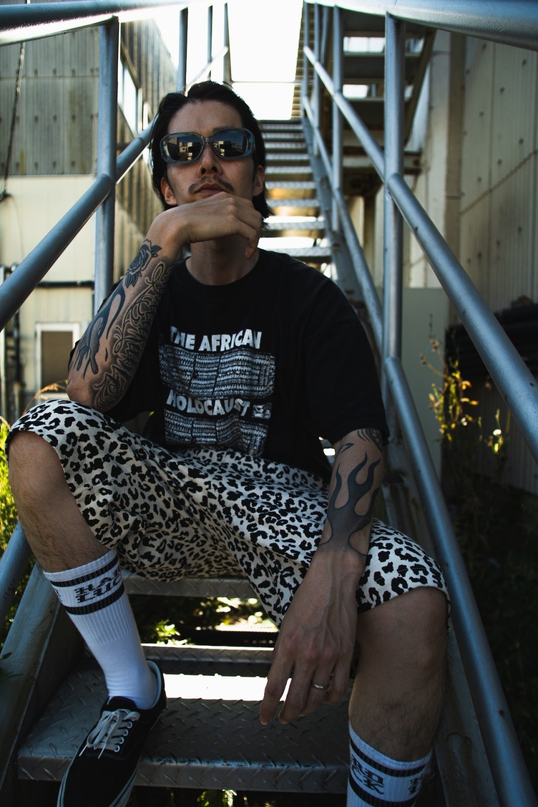 画像: FLUTTER (フラッター) | The Holiday - Comfy fit- Leopard Cotton Twill Short Easy Pants 