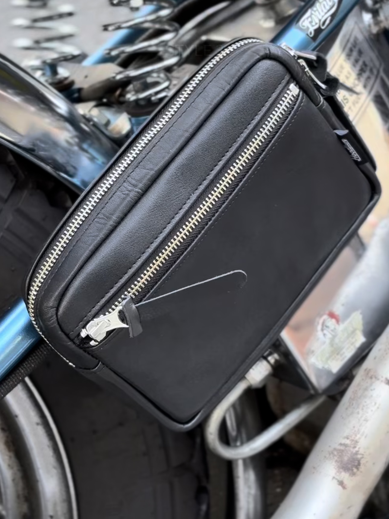 画像: Hoodlum (フッドラム) | LEATHER BAR BAG 