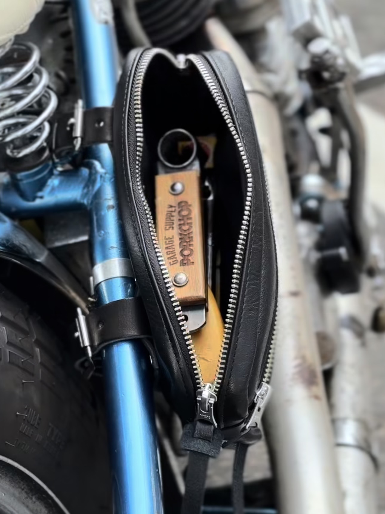 画像: Hoodlum (フッドラム) | LEATHER BAR BAG 