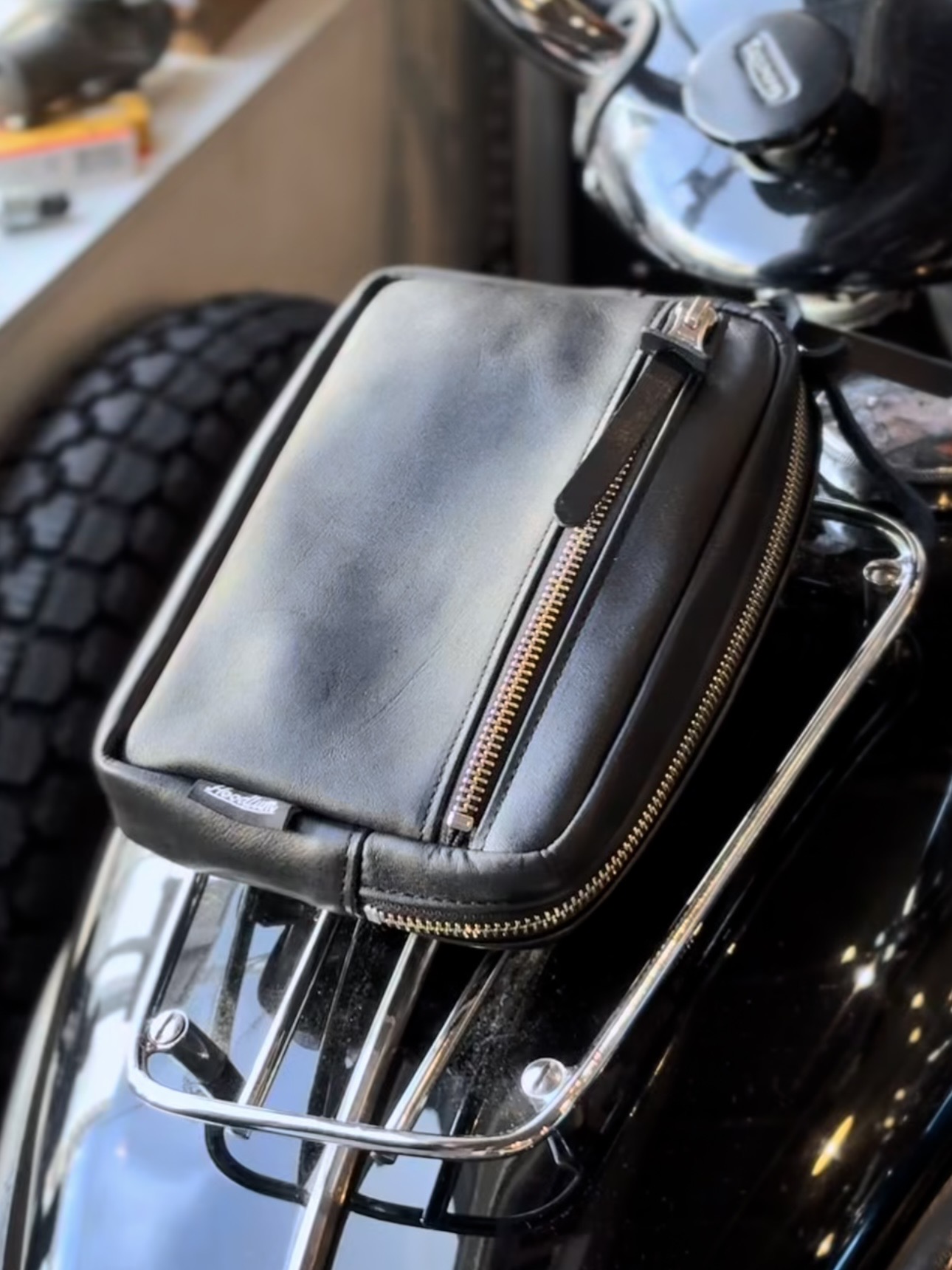 画像: Hoodlum (フッドラム) | LEATHER BAR BAG 