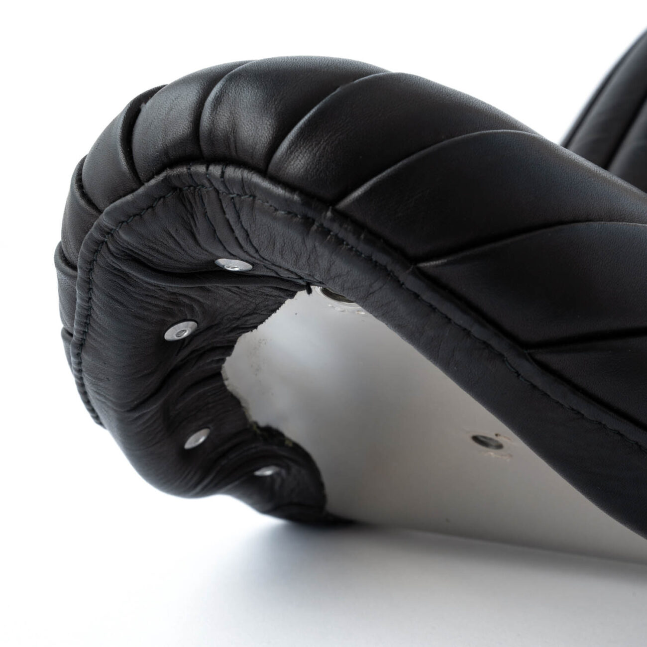 画像8: HATES SEAT CO. | RIGID COBRA TUCK & ROLL  (8)