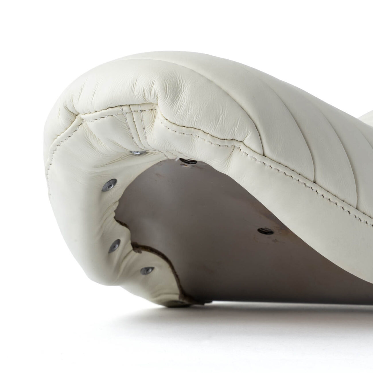 画像8: HATES SEAT CO. | COBRA SIDE TUCK & ROLL  (8)